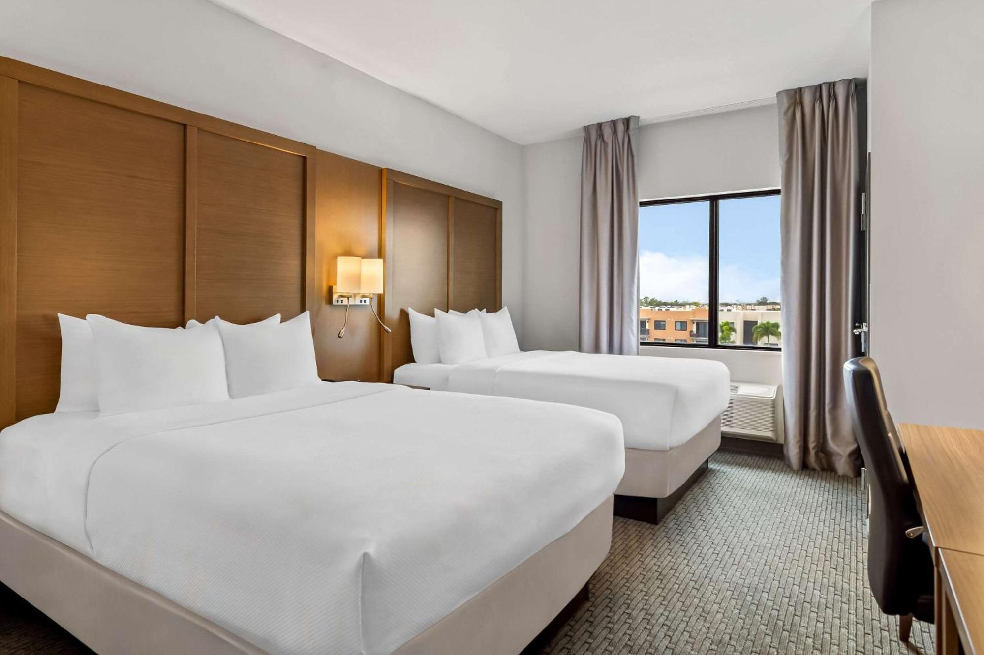 Comfort Suites Stuart-Hutchinson Island Buitenkant foto