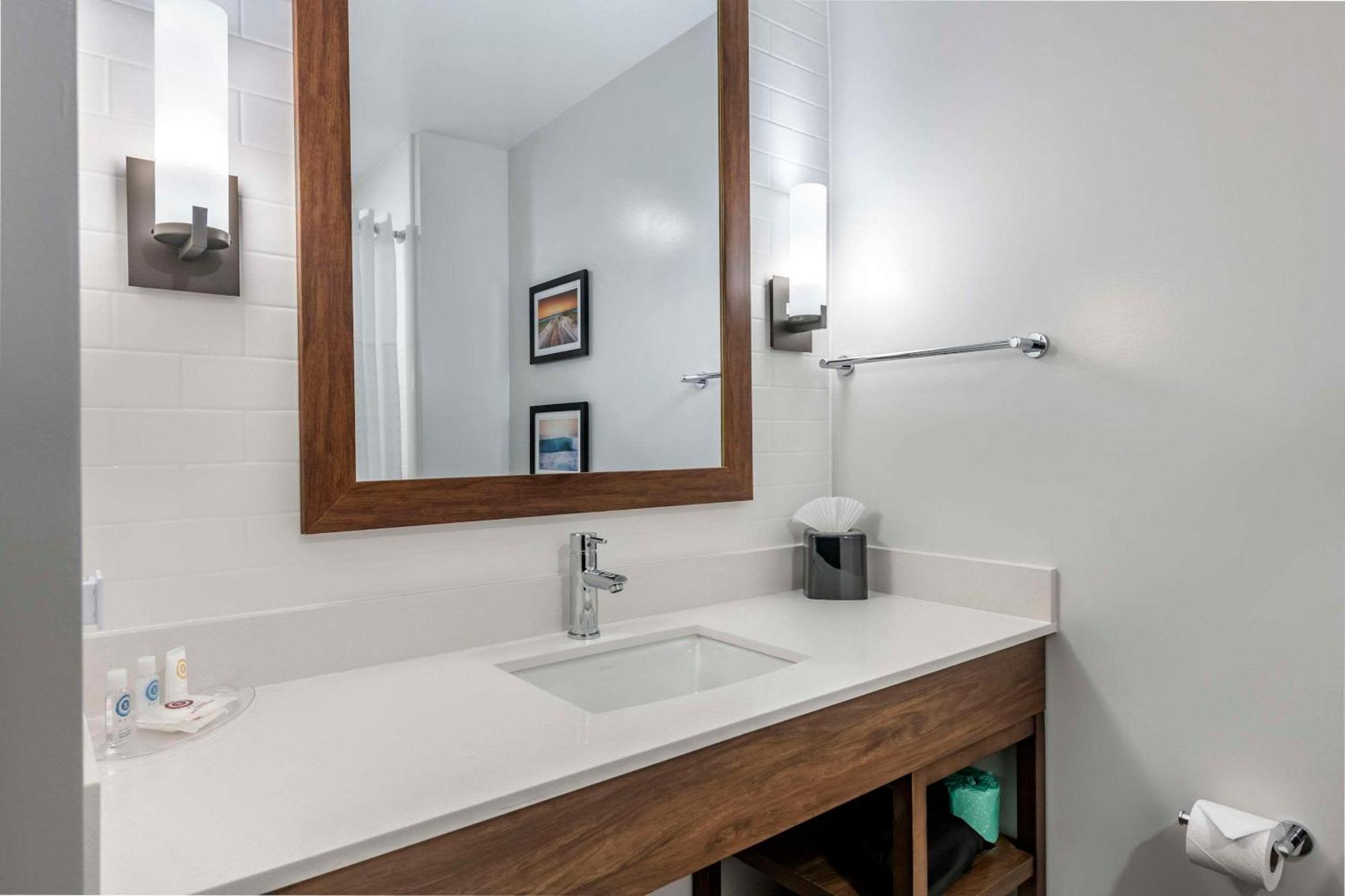 Comfort Suites Stuart-Hutchinson Island Buitenkant foto